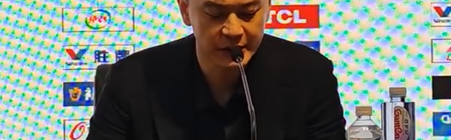 输广东发布会！杨鸣直指上半场问题+赞2小将，并回怼记者战术倾斜